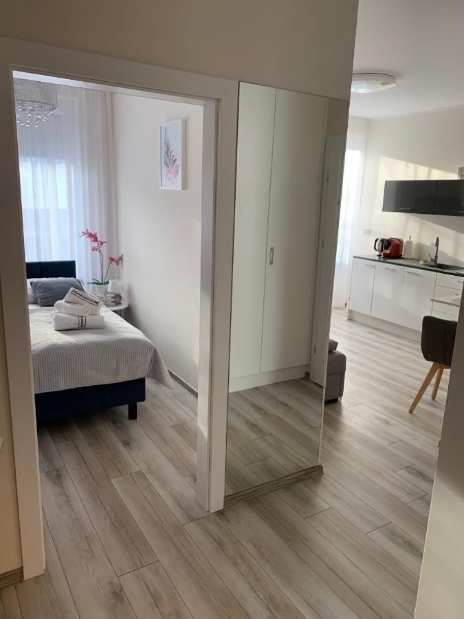 Apartament Walczaka 25 Miejsce Parkingowe 乔左维尔考普尔斯基 外观 照片